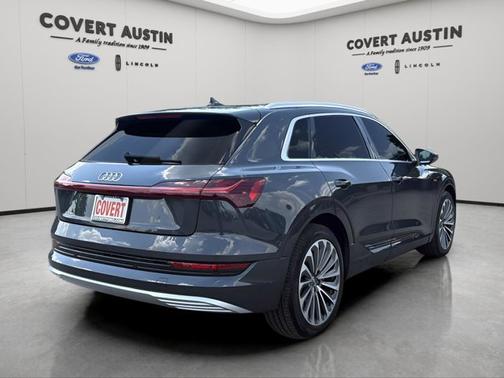 2019 Audi e-tron QUATTRO PREMIUM PLUS