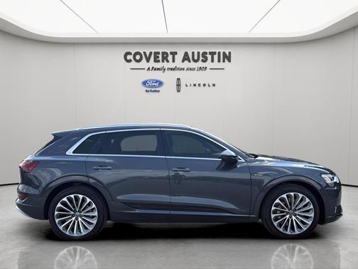 2019 Audi e-tron QUATTRO PREMIUM PLUS