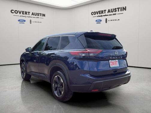 Deep Ocean Blue 2024 Nissan Rogue SV