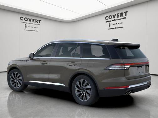 Harbor Gray 2026 Lincoln Aviator Premiere