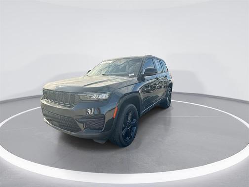 2022 Jeep Grand Cherokee Altitude