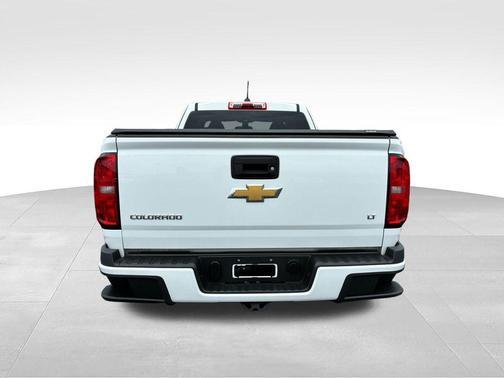 Summit White 2015 Chevrolet Colorado LT