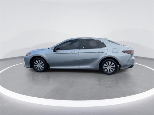 2024 Toyota Camry Hybrid LE