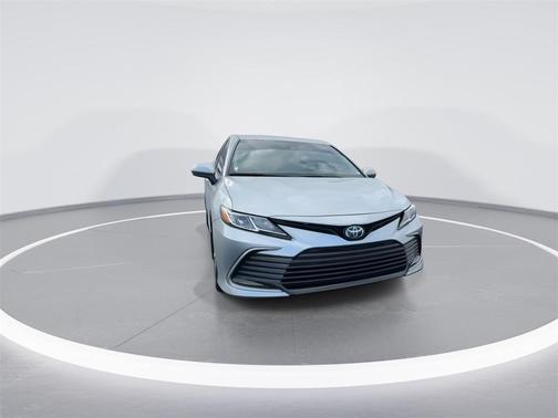 2024 Toyota Camry Hybrid LE