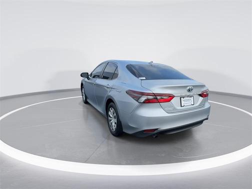 2024 Toyota Camry Hybrid LE