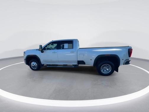 White Frost Tri-Coat 2025 GMC Sierra 3500 SLT