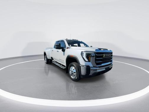 White Frost Tri-Coat 2025 GMC Sierra 3500 SLT