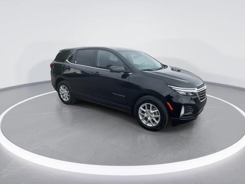Mosaic Black Metallic 2024 Chevrolet Equinox LT