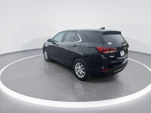 Mosaic Black Metallic 2024 Chevrolet Equinox LT