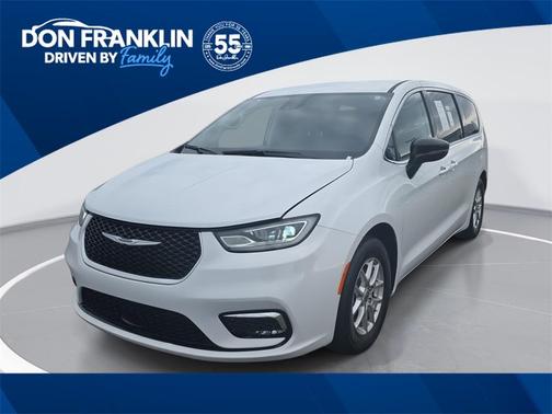 2024 Chrysler Pacifica Touring-L