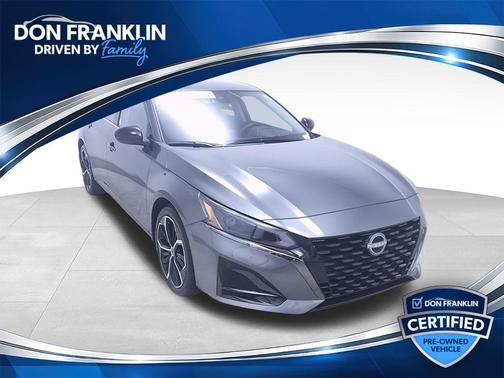 Gun Metallic 2025 Nissan Altima SR