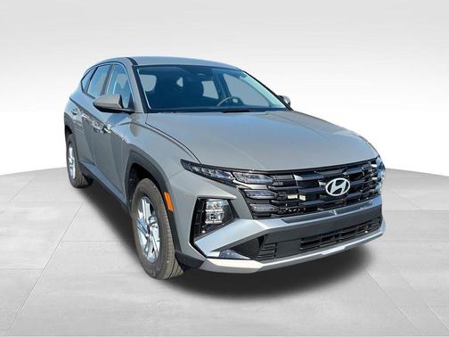 Hampton Gray 2026 Hyundai TUCSON SE