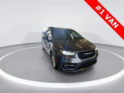 2023 Chrysler Pacifica Touring-L