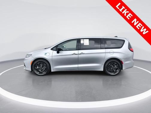 2023 Chrysler Pacifica Hybrid Limited