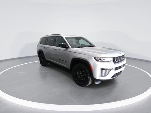 Silver Zynith 2026 Jeep Grand Cherokee L Laredo