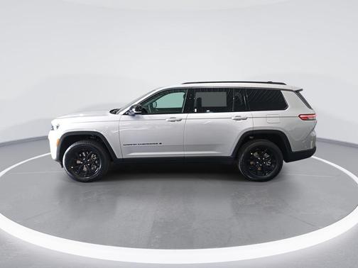 Silver Zynith 2026 Jeep Grand Cherokee L Laredo