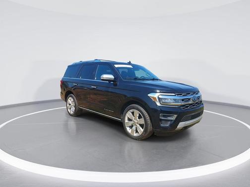 Black 2022 Ford Expedition Platinum