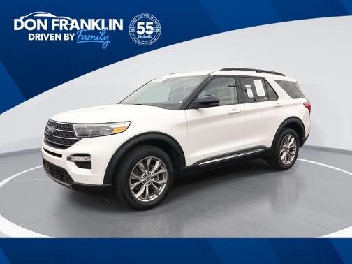 Star White 2023 Ford Explorer XLT