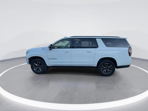 Summit White 2021 Chevrolet Suburban Z71