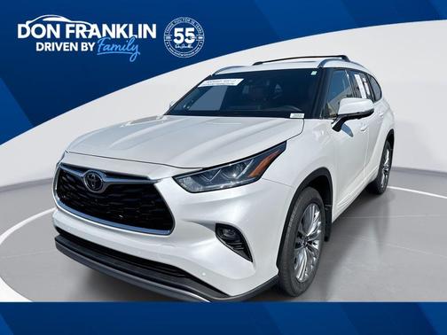 White 2026 Toyota Highlander XSE