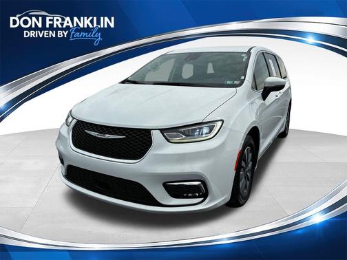Bright White Clearcoat 2023 Chrysler Pacifica Hybrid Touring L
