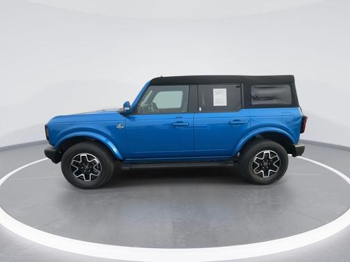 Velocity Blue Metallic 2023 Ford Bronco Outer Banks