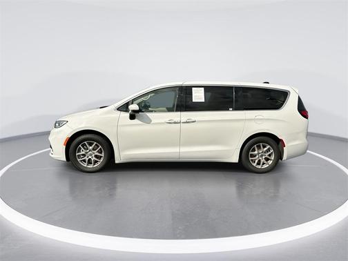 2023 Chrysler Pacifica Touring-L