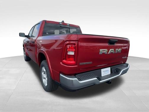 Molten Red Pearlcoat 2026 RAM 1500 Big Horn/Lone Star