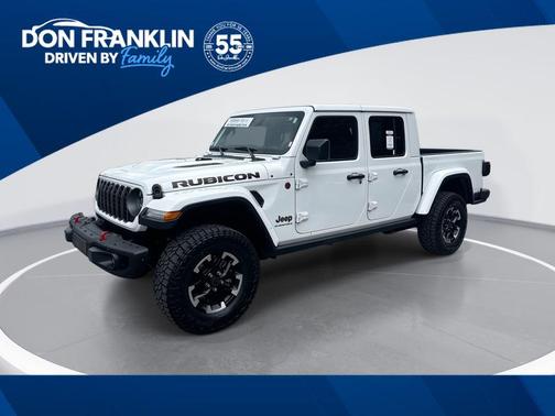 Bright White Clearcoat 2024 Jeep Gladiator Rubicon