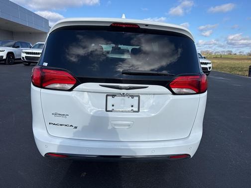 2019 Chrysler Pacifica Touring Plus