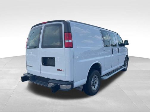 Summit White 2024 GMC Savana 2500 Work Van