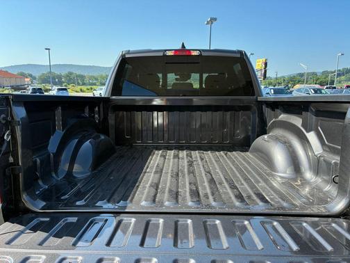 Granite Crystal Clearcoat Metallic 2026 RAM 1500 Big Horn/Lone Star