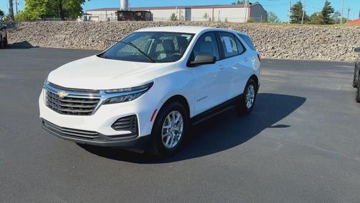 Summit White 2022 Chevrolet Equinox LS