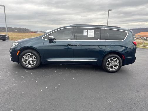 2022 Chrysler Pacifica Limited