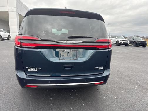 2022 Chrysler Pacifica Limited
