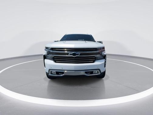 Iridescent Pearl Tricoat 2021 Chevrolet Silverado 1500 High Country