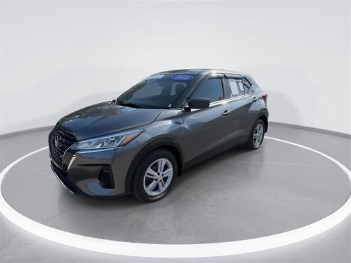 2022 Nissan Kicks S