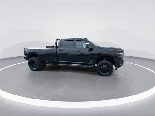 Diamond Black 2025 RAM 3500 Tradesman