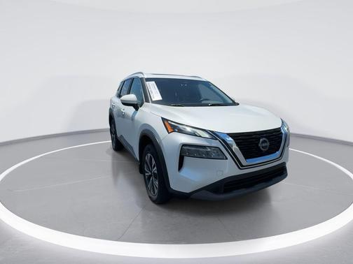White 2023 Nissan Rogue SV