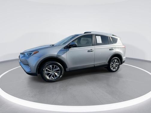 Silver Sky Metallic 2018 Toyota RAV4 Hybrid XLE