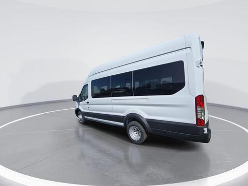 2025 Ford Transit-350 XL