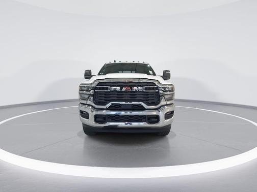 Bright White Clearcoat 2026 RAM 2500 Tradesman