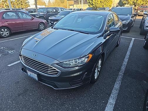 2019 Ford Fusion Hybrid SE