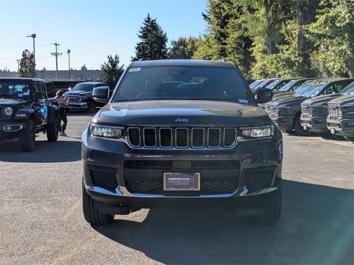 2025 Jeep Grand Cherokee L Laredo