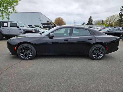 Diamond Black Crystal Pearlcoat 2026 Dodge Charger R/T