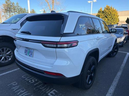2023 Jeep Grand Cherokee Altitude