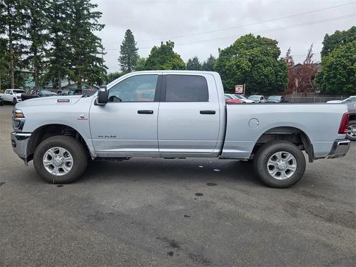 2025 RAM 3500 Big Horn Crew Cab 4x4 6'4' Box