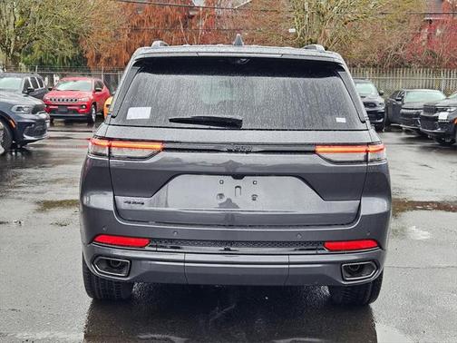 2025 Jeep Grand Cherokee Summit