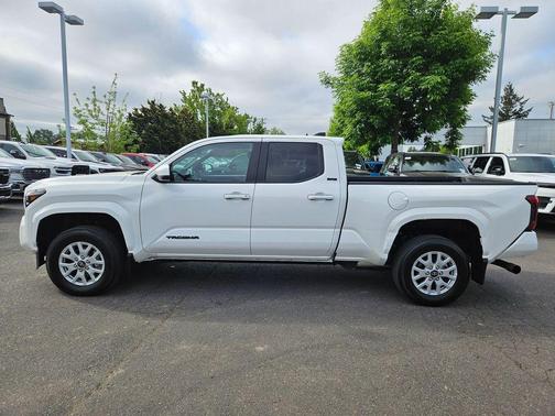 Ice 2025 Toyota Tacoma SR5