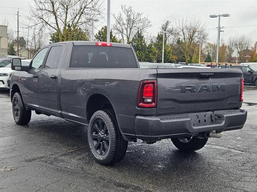 2026 RAM 3500 Big Horn Crew Cab 4x4 8' Box